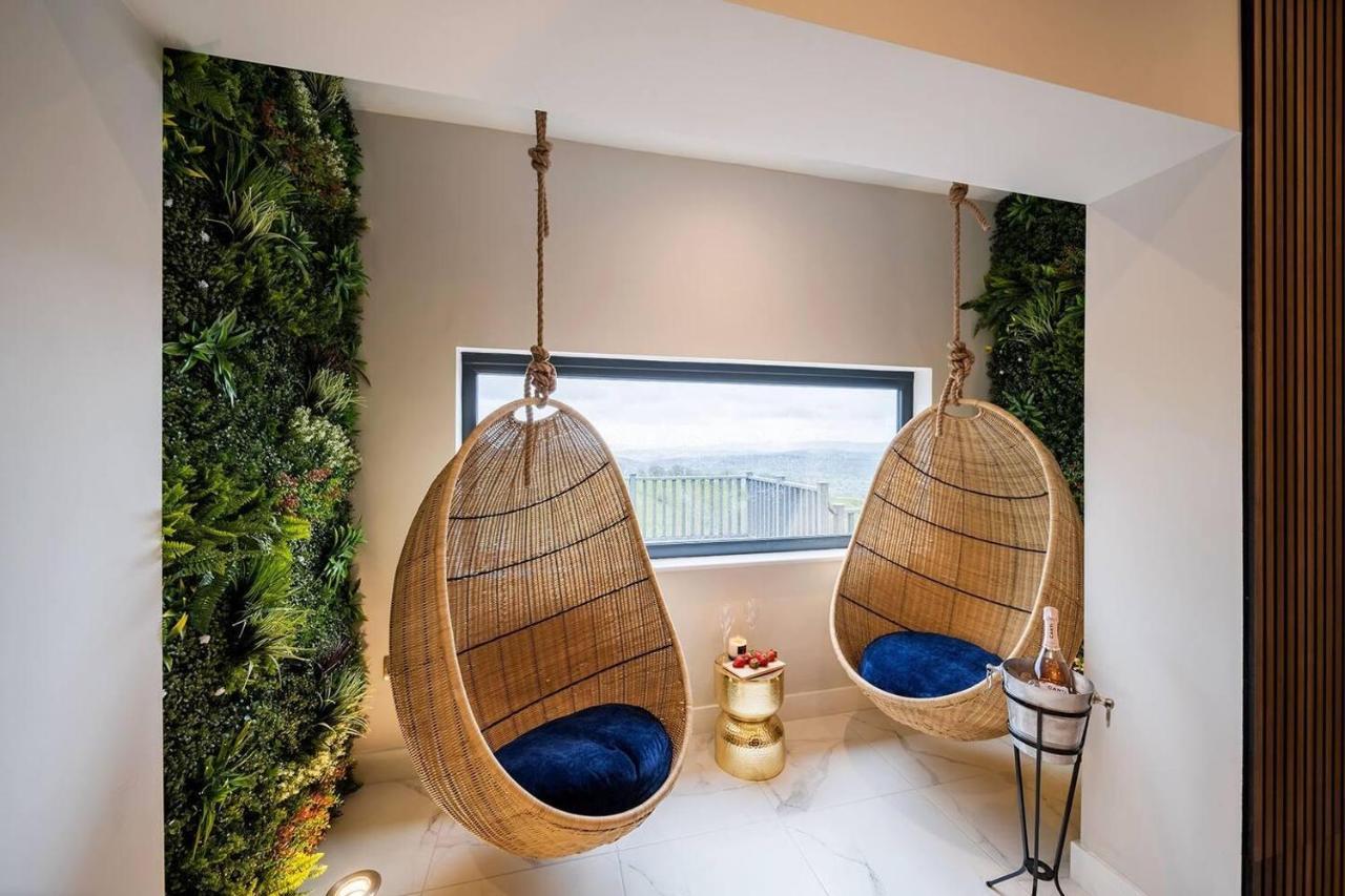 Clwyd Gate Manor Pool Sauna Hottub Cave Wales Ruthin Ngoại thất bức ảnh